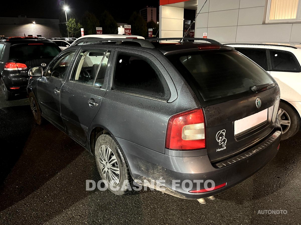 Škoda Octavia II, 2009 - pohled č. 2
