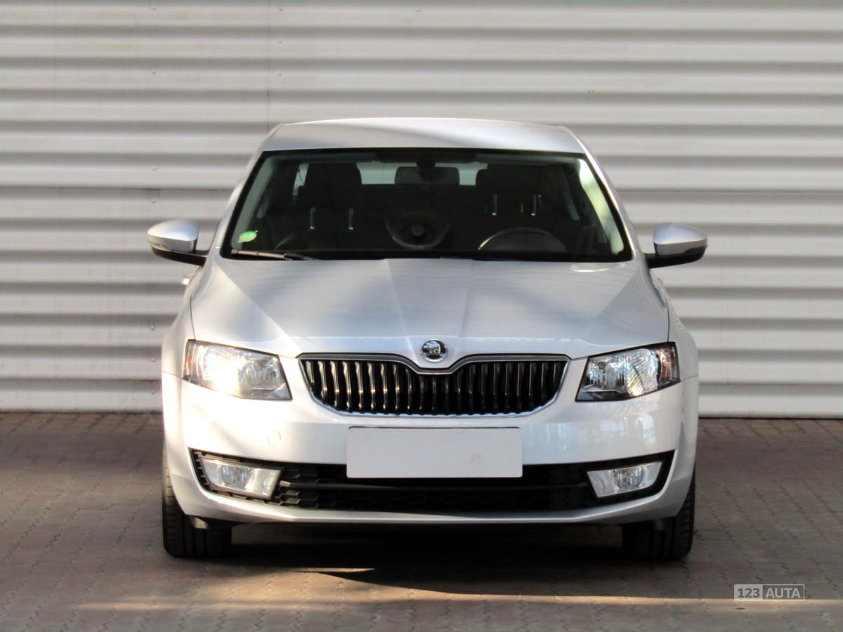 Škoda Octavia III, 2013 - pohled č. 2