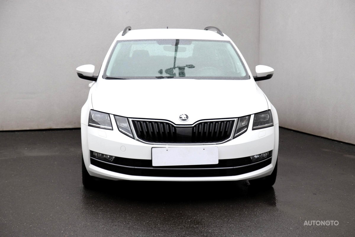 Škoda Octavia III, 2017 - pohled č. 2