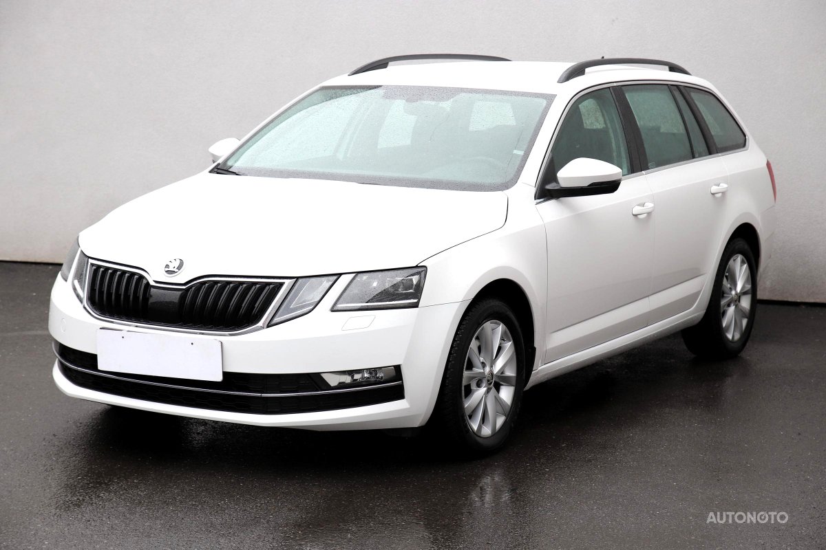Škoda Octavia III, 2017 - pohled č. 3