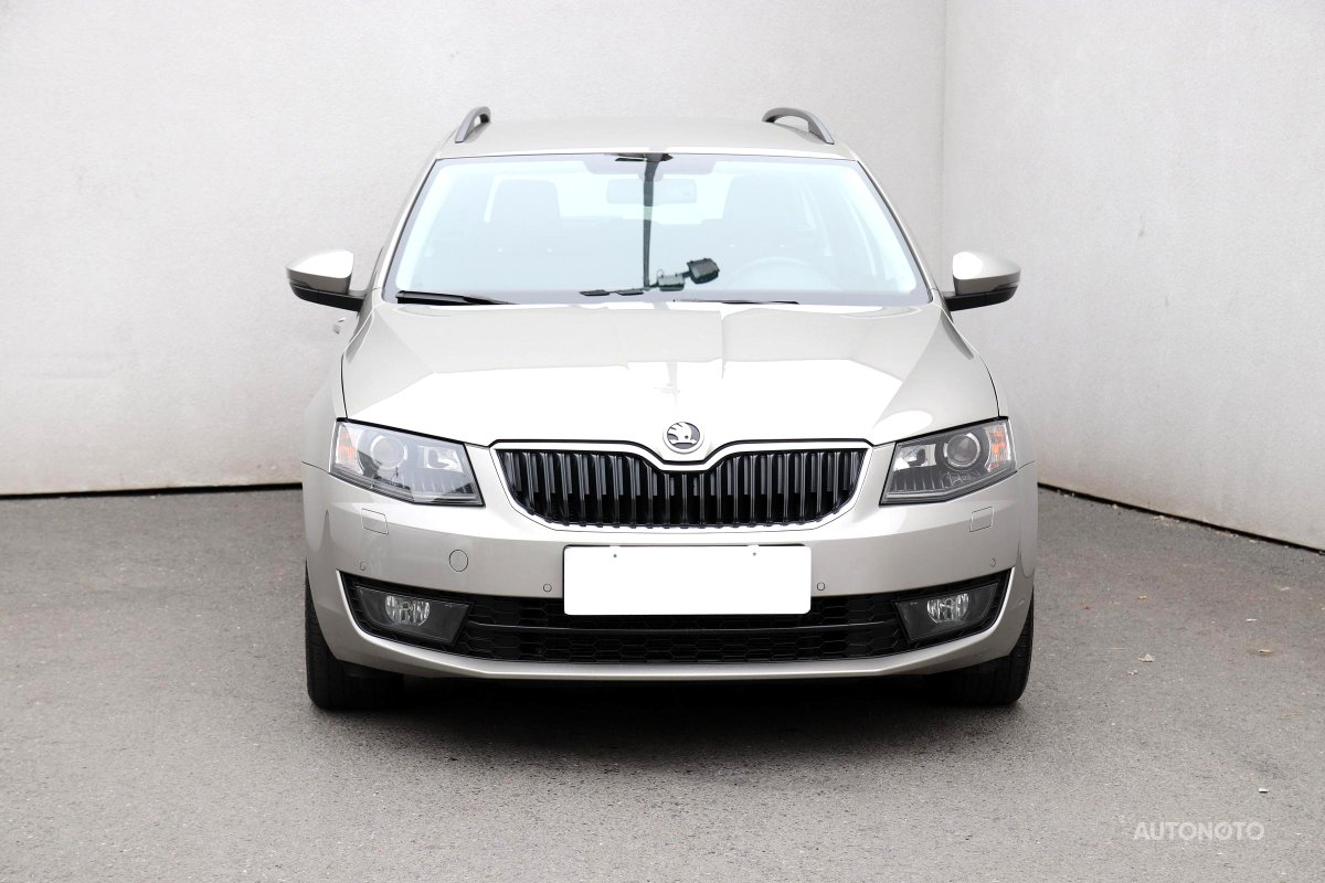 Škoda Octavia III, 2015 - pohled č. 2