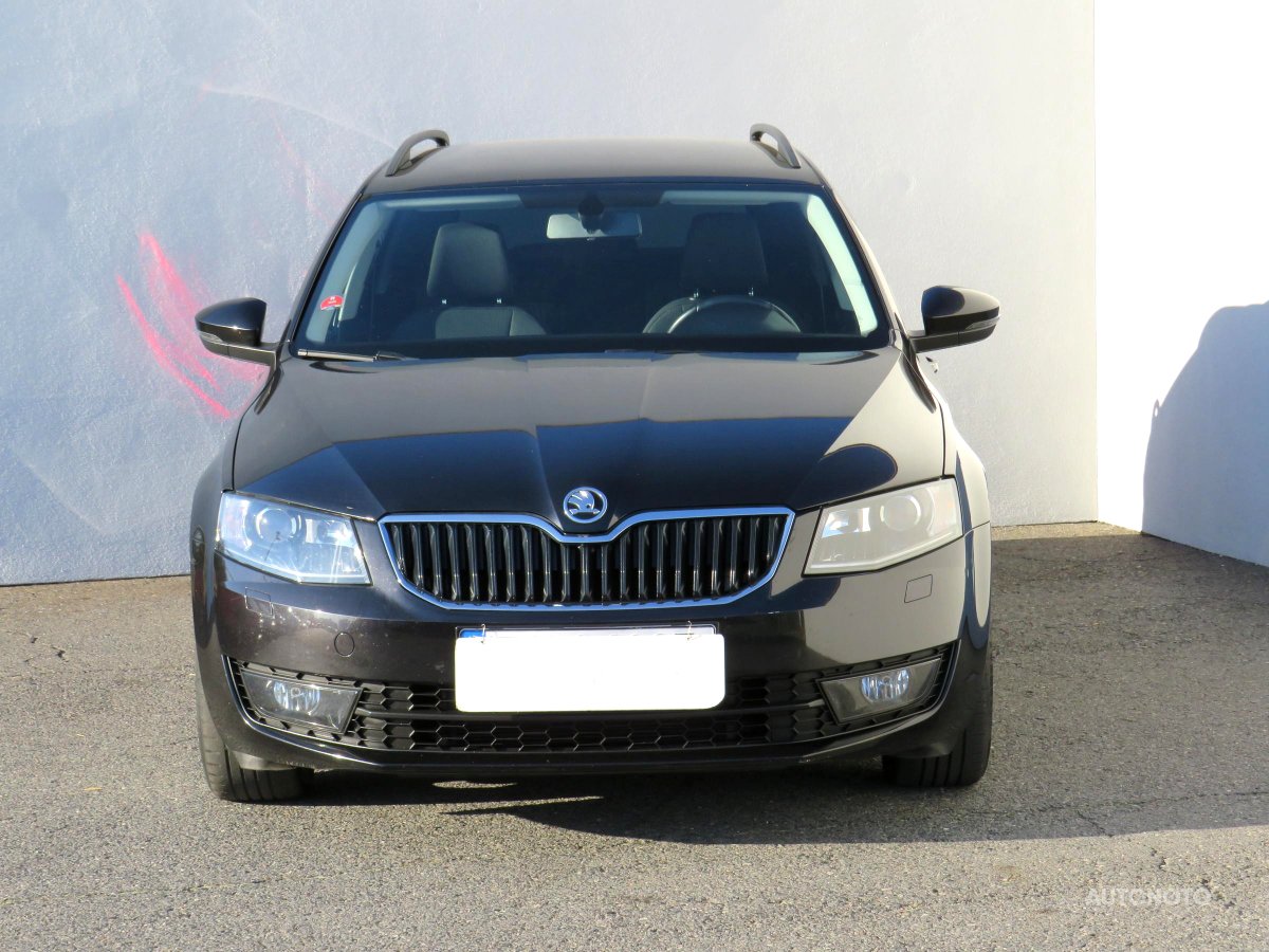 Škoda Octavia III, 2016 - pohled č. 2