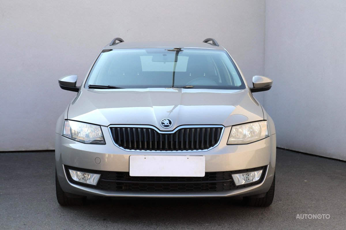 Škoda Octavia III, 2016 - pohled č. 2