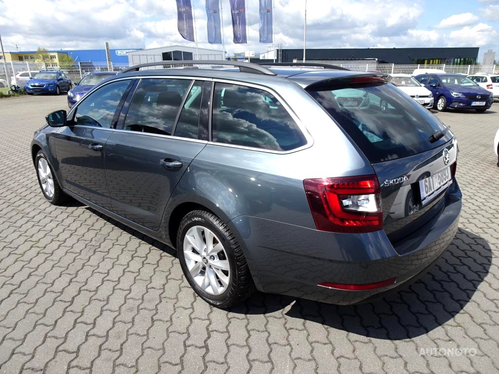Škoda Octavia III, 2018 - pohled č. 3