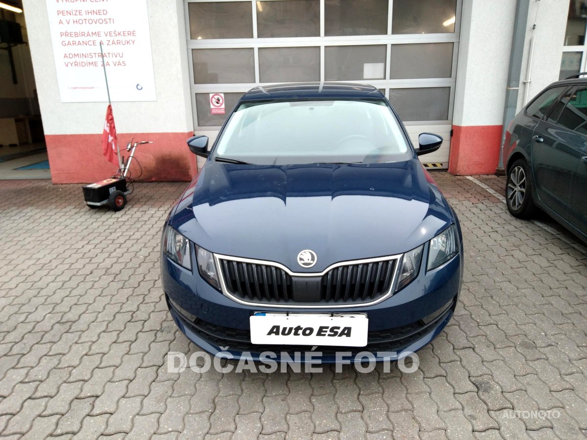 Škoda Octavia III, 2017 - pohled č. 2