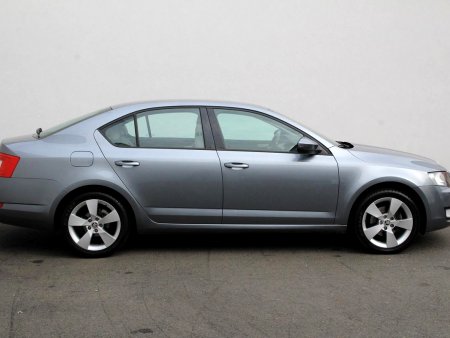 Škoda Octavia III, 2013 - pohled č. 4