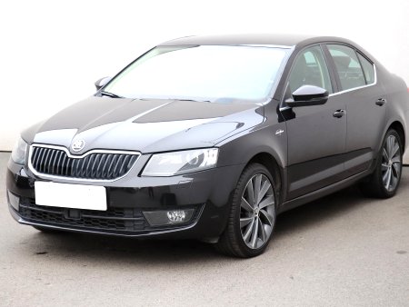 Škoda Octavia III, 2014 - pohled č. 3