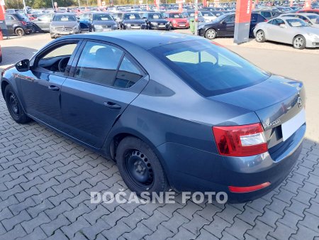 Škoda Octavia III, 2015 - pohled č. 2