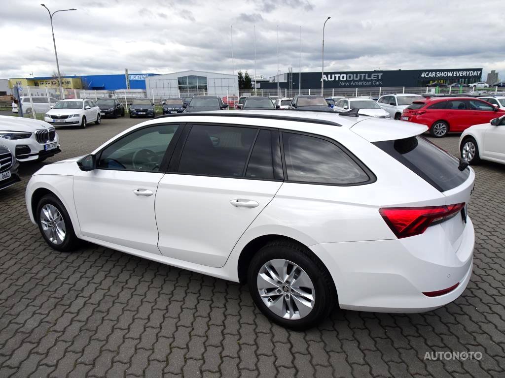 Škoda Octavia IV, 2021 - pohled č. 3