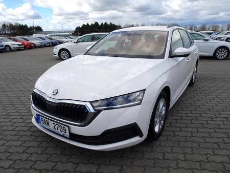 Škoda Octavia IV, 2021 - pohled č. 2