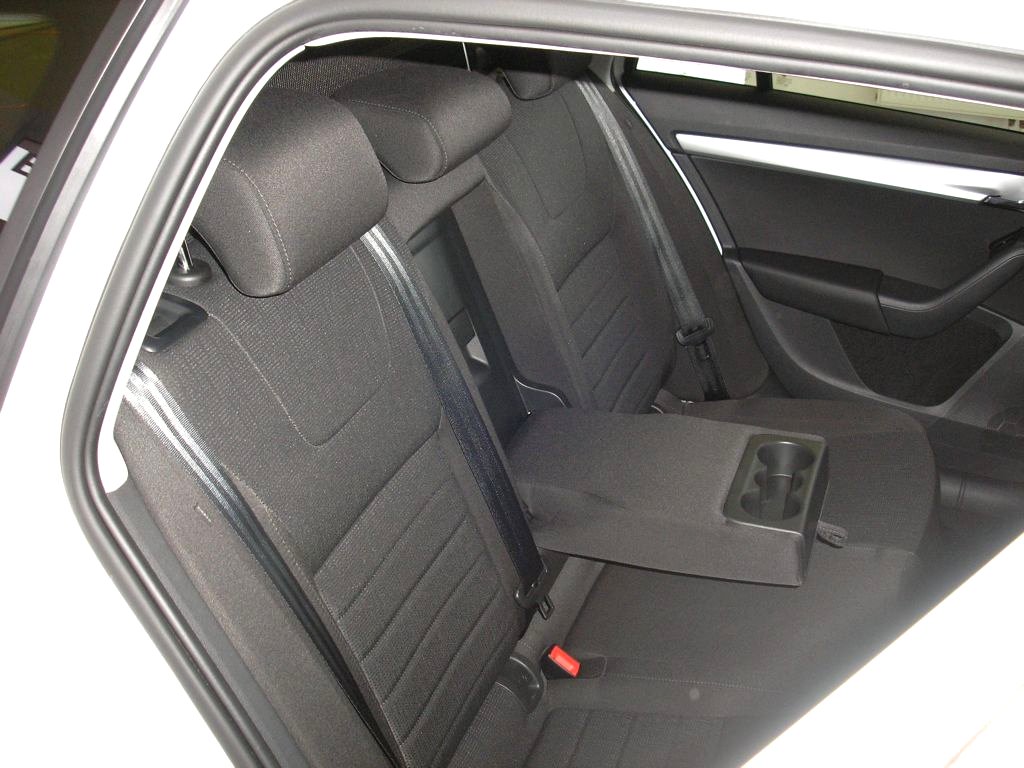 Škoda Octavia Kombi CNG, 2015 - pohled č. 14