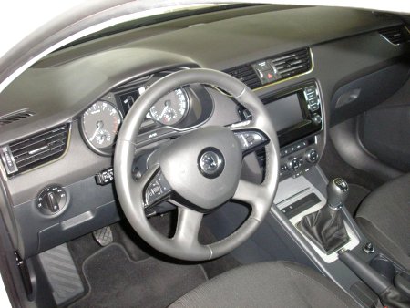 Škoda Octavia Kombi CNG, 2015 - pohled č. 10