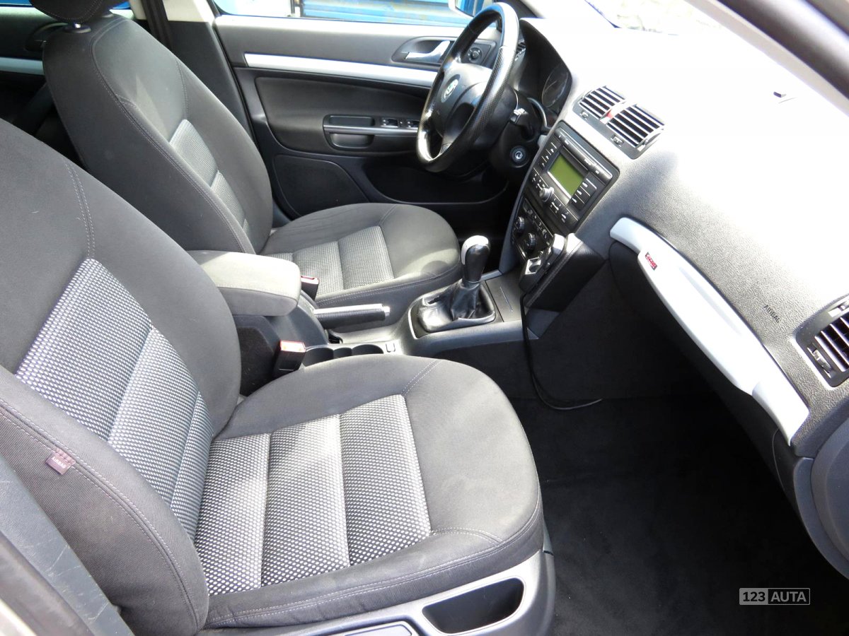 Škoda Octavia Scout, 2008 - pohled č. 12