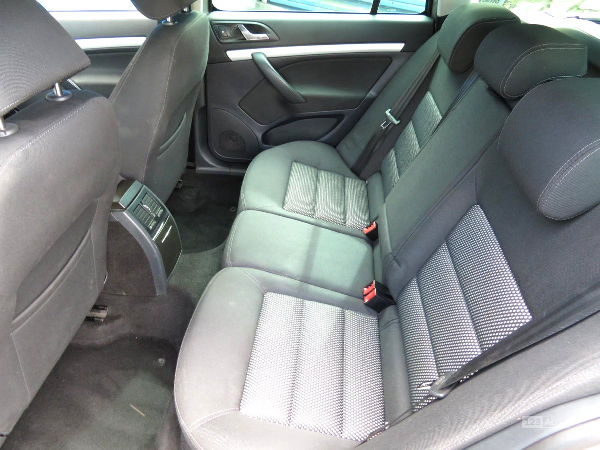 Škoda Octavia Scout, 2008 - pohled č. 15