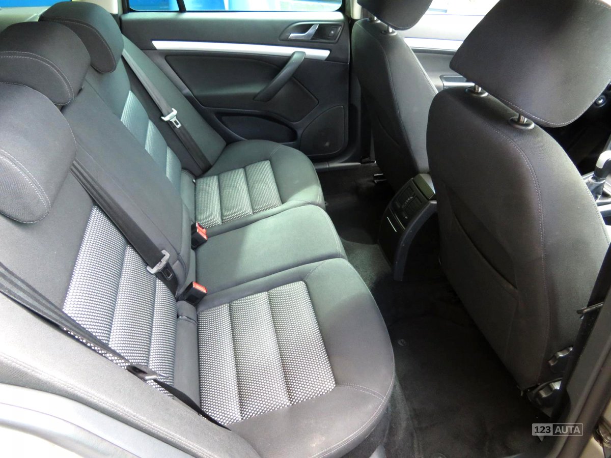 Škoda Octavia Scout, 2008 - pohled č. 16