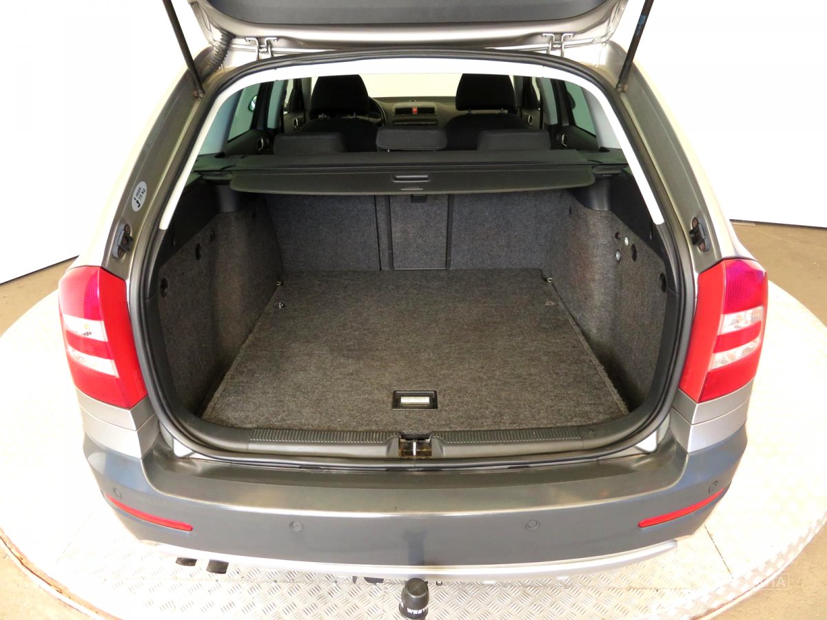 Škoda Octavia Scout, 2008 - pohled č. 17