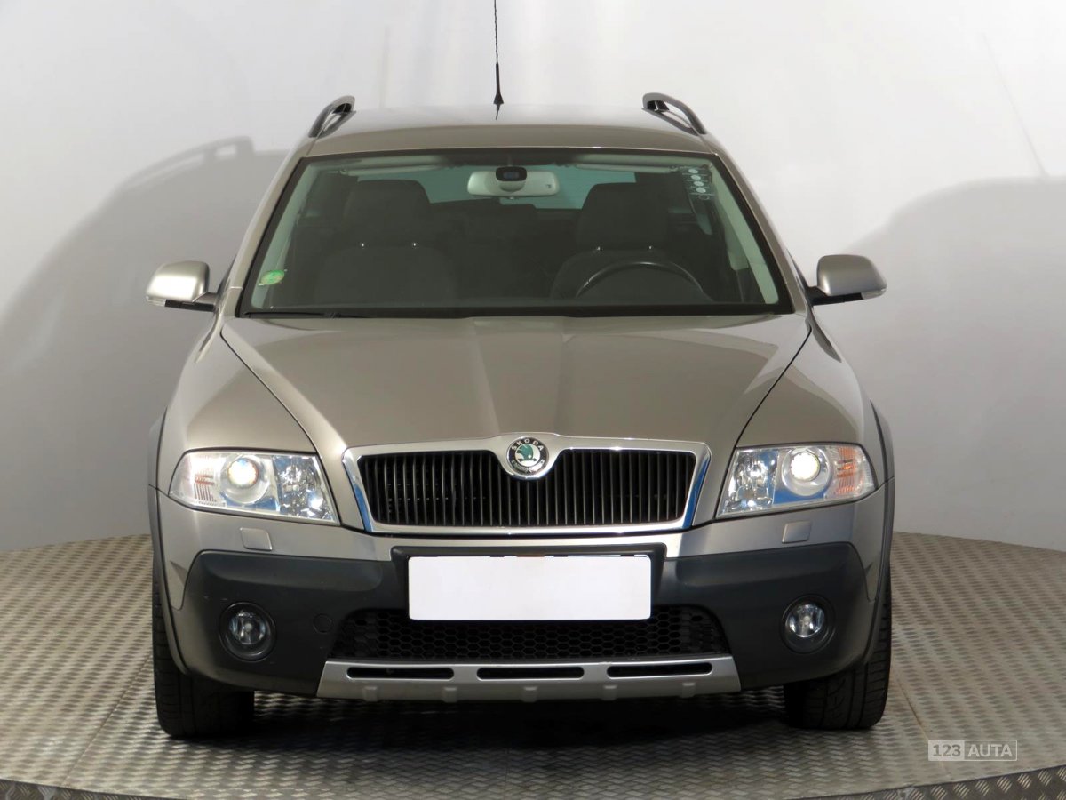 Škoda Octavia Scout, 2008 - pohled č. 2
