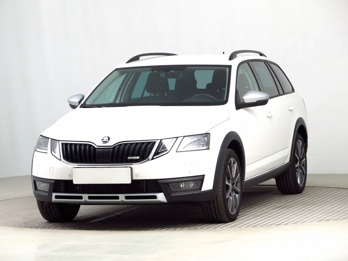 Škoda Octavia Scout, 2019 - pohled č. 3