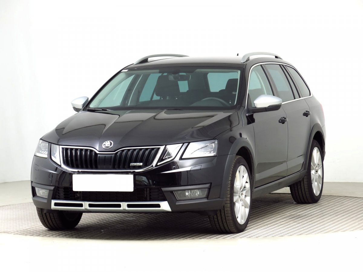 Škoda Octavia Scout, 2019 - pohled č. 3