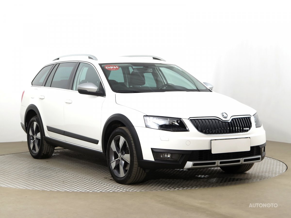 Škoda Octavia Scout, 2015 - celkový pohled