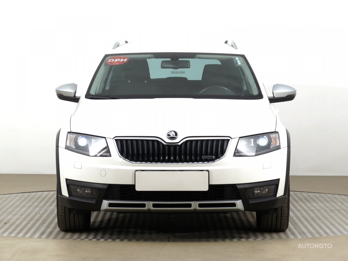 Škoda Octavia Scout, 2015 - pohled č. 2
