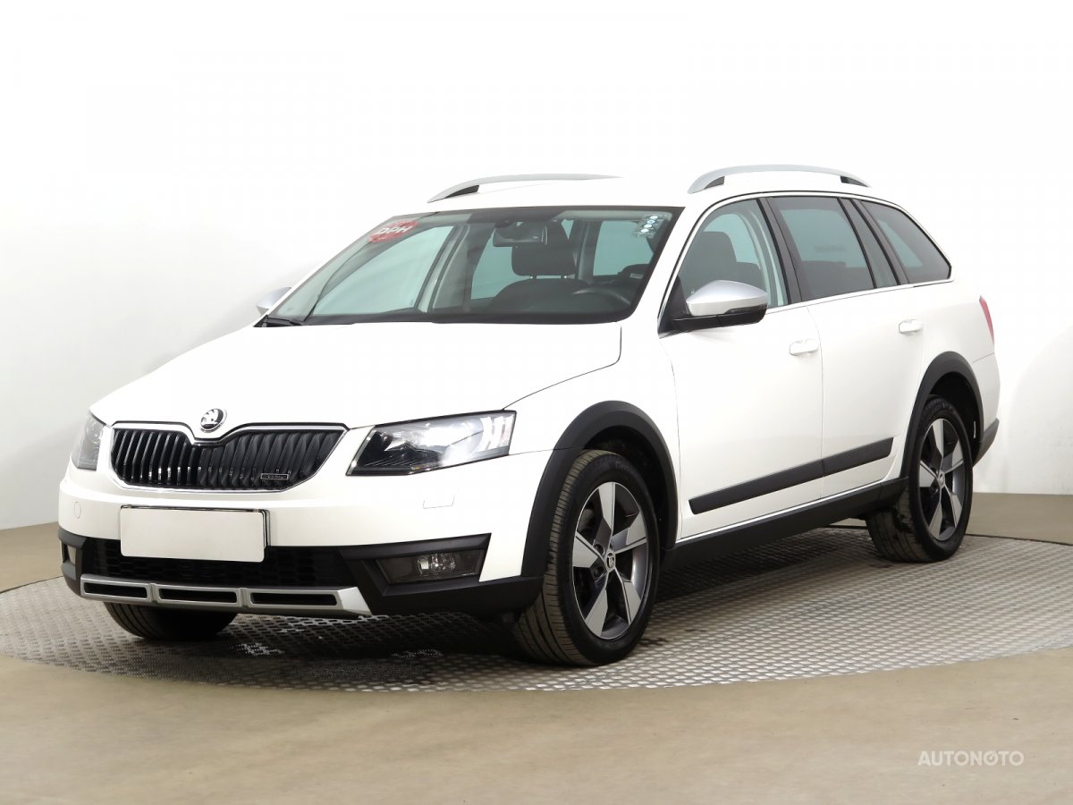 Škoda Octavia Scout, 2015 - pohled č. 3
