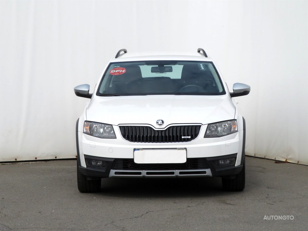 Škoda Octavia Scout, 2015 - pohled č. 2