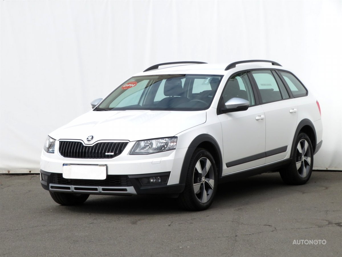 Škoda Octavia Scout, 2015 - pohled č. 3