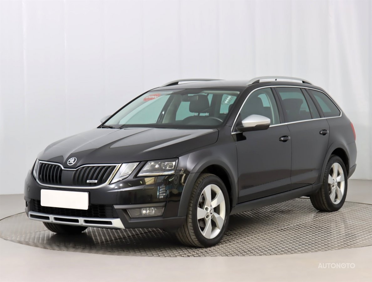 Škoda Octavia Scout, 2018 - pohled č. 3