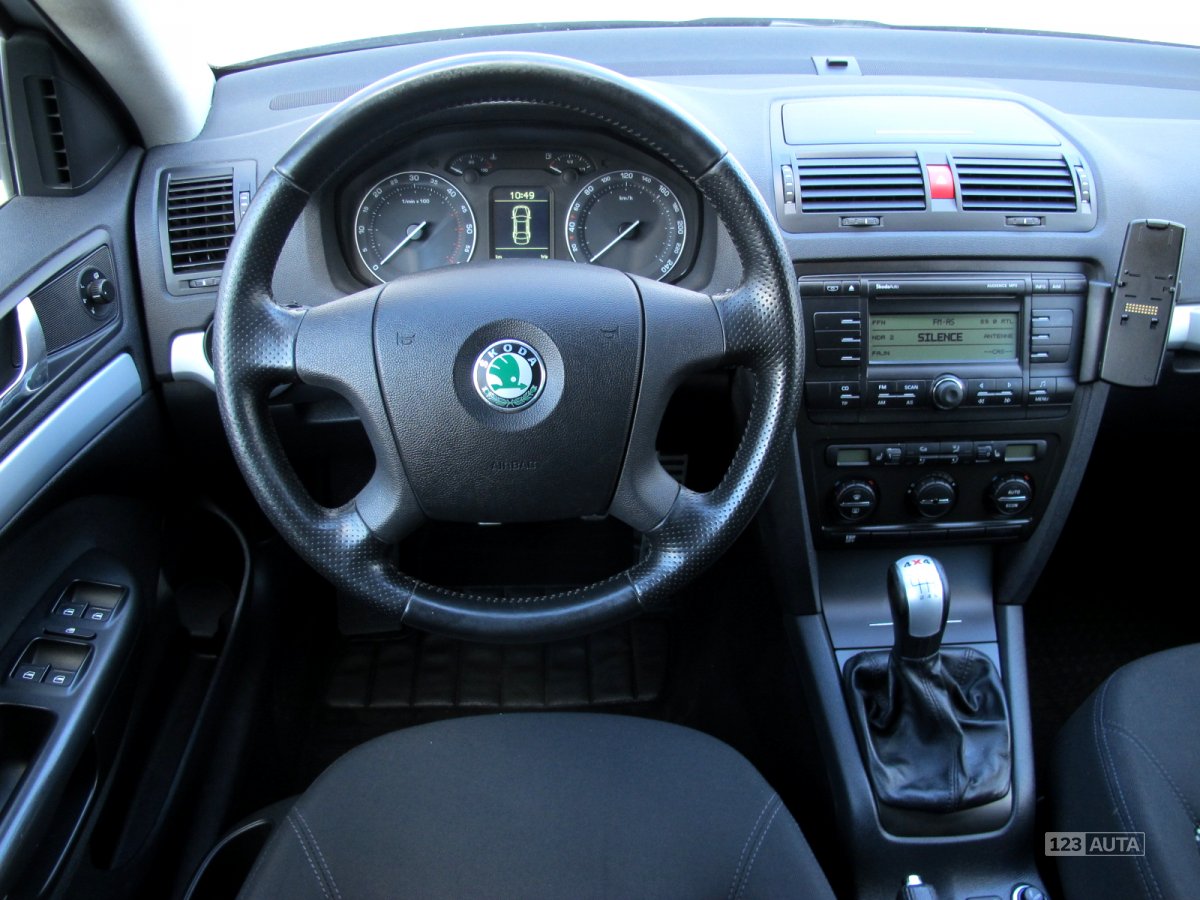 Škoda Octavia Scout, 2008 - pohled č. 9