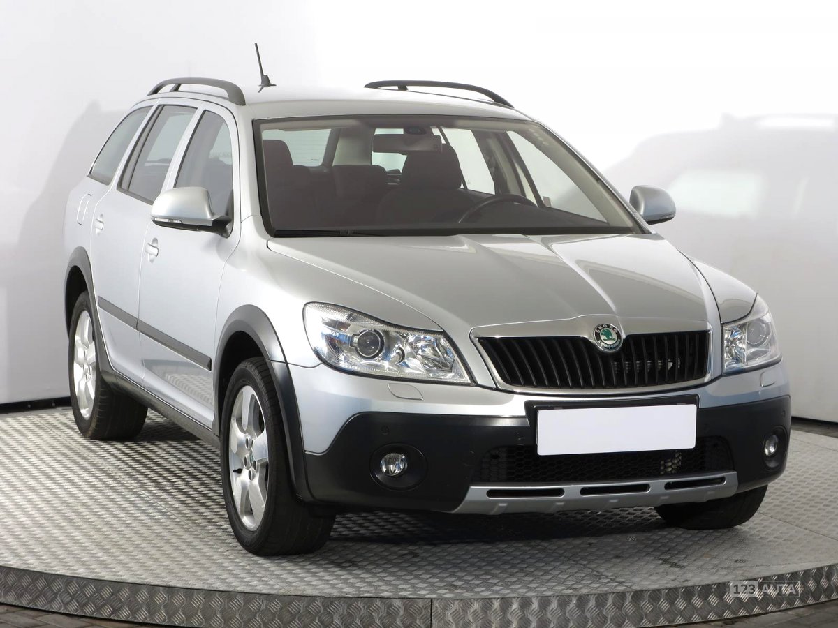 Škoda Octavia Scout, 2011 - celkový pohled