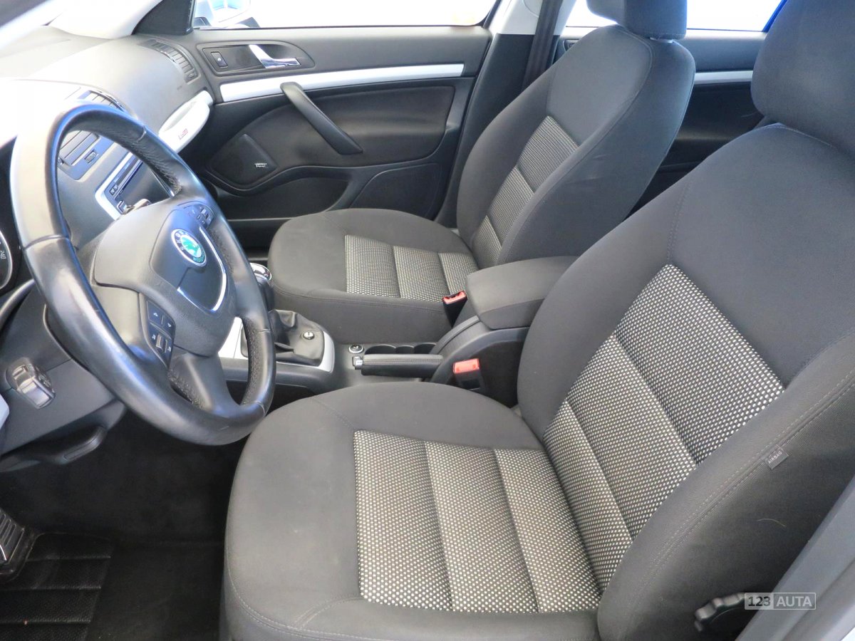 Škoda Octavia Scout, 2011 - pohled č. 11
