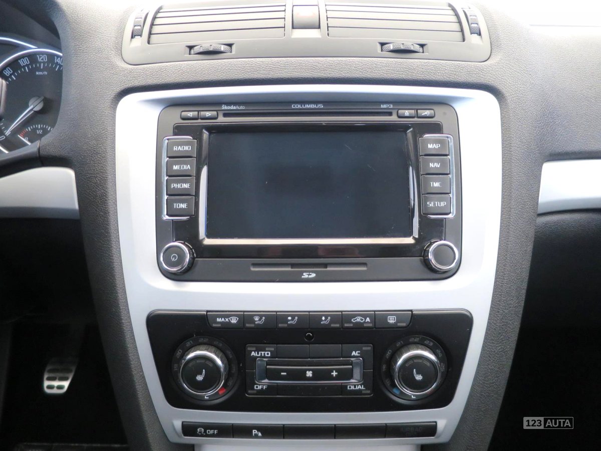 Škoda Octavia Scout, 2011 - pohled č. 13