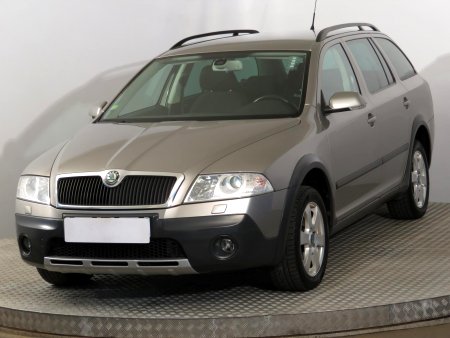 Škoda Octavia Scout, 2008 - pohled č. 3