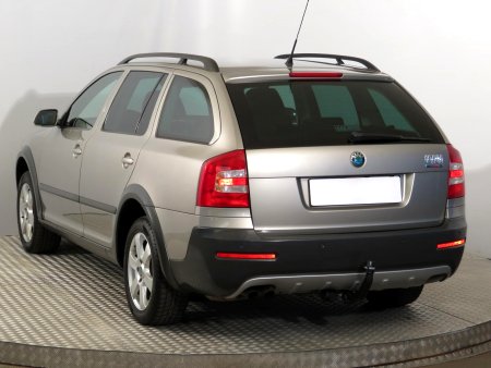 Škoda Octavia Scout, 2008 - pohled č. 5
