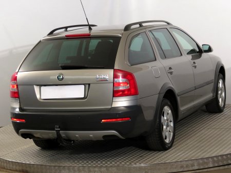 Škoda Octavia Scout, 2008 - pohled č. 7