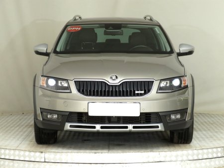 Škoda Octavia Scout, 2015 - pohled č. 2