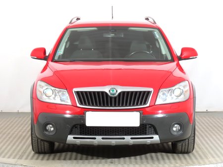 Škoda Octavia Scout, 2011 - pohled č. 2