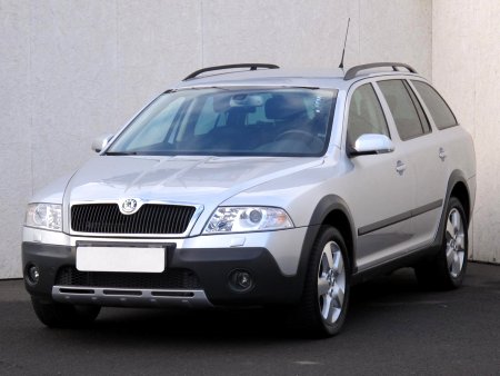Škoda Octavia Scout, 2008 - pohled č. 3
