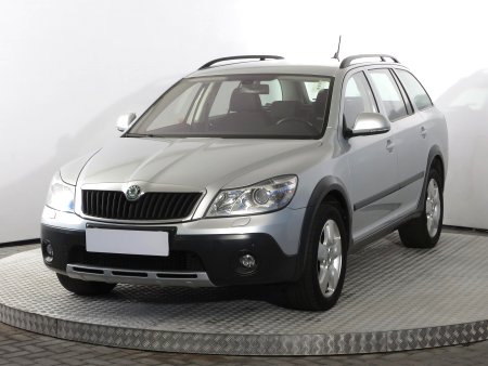 Škoda Octavia Scout, 2011 - pohled č. 3