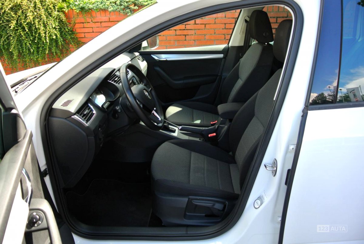 Škoda Octavia, 2013 - pohled č. 11