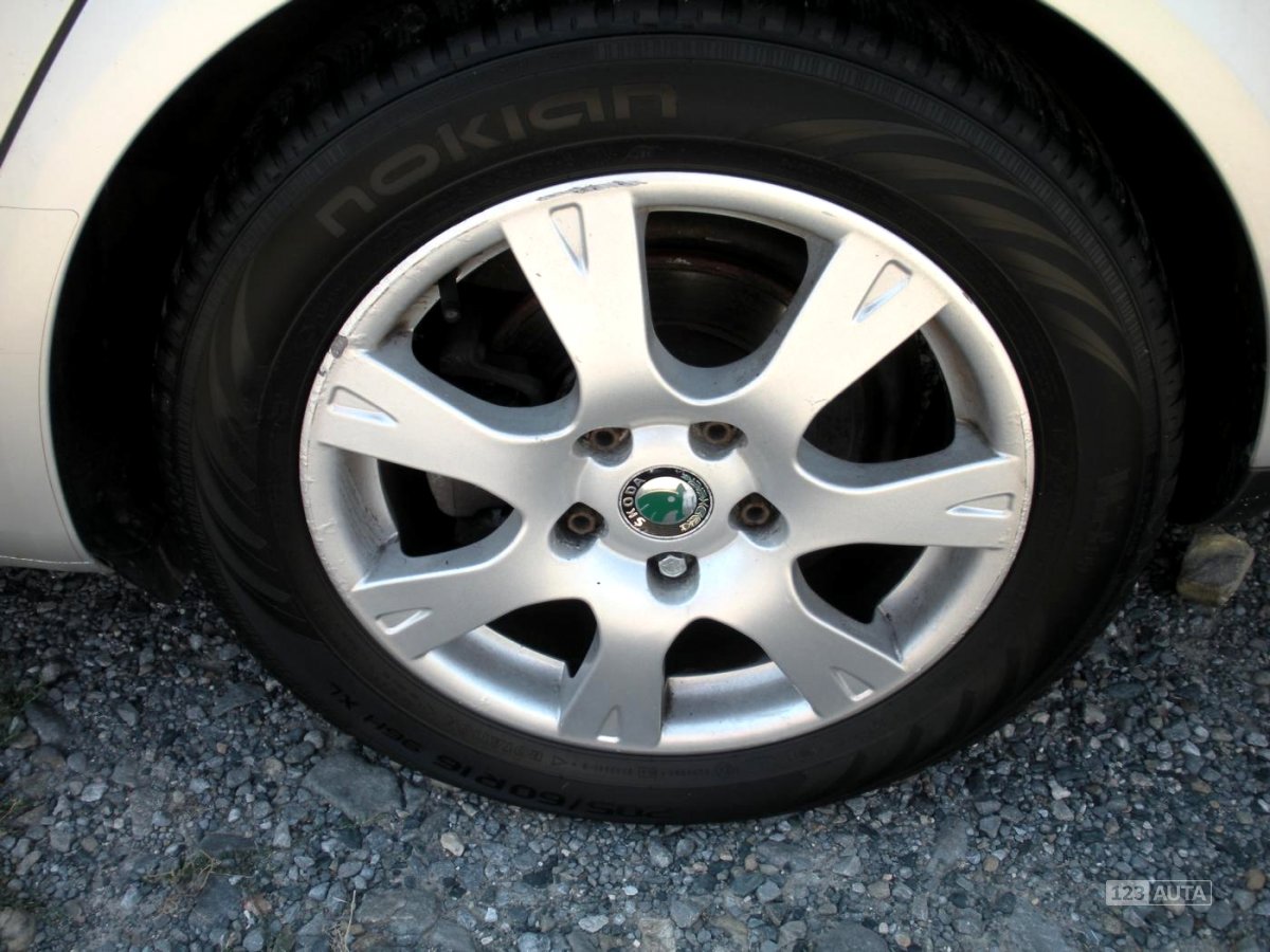 Škoda Octavia, 2006 - pohled č. 11