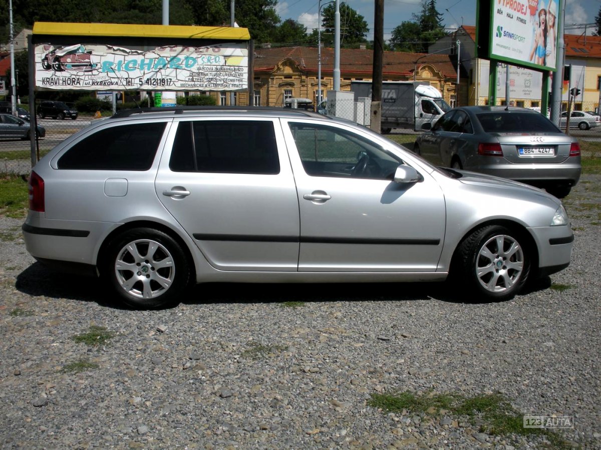 Škoda Octavia, 2006 - pohled č. 3