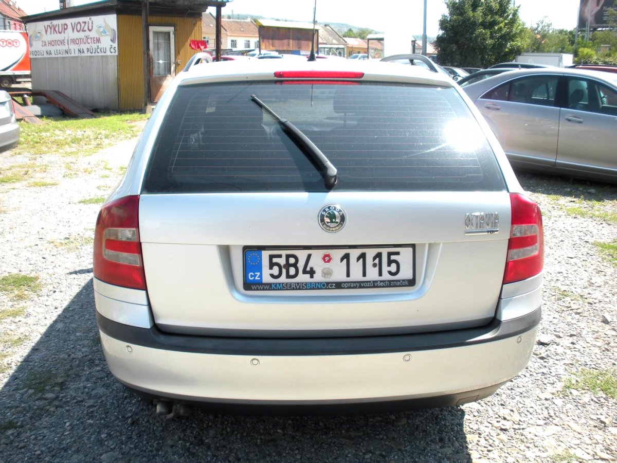 Škoda Octavia, 2006 - pohled č. 4