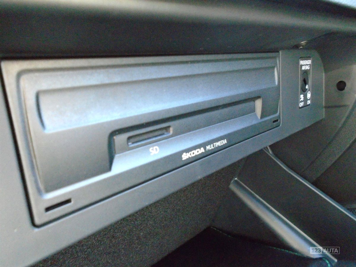 Škoda Octavia, 2016 - pohled č. 11