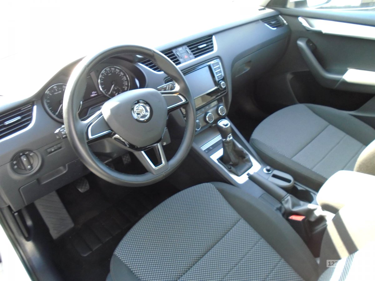 Škoda Octavia, 2016 - pohled č. 5