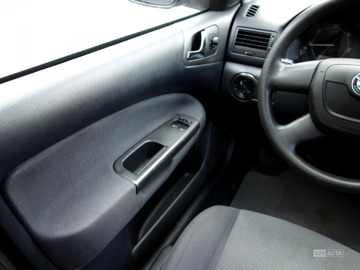 Škoda Octavia, 2009 - pohled č. 10