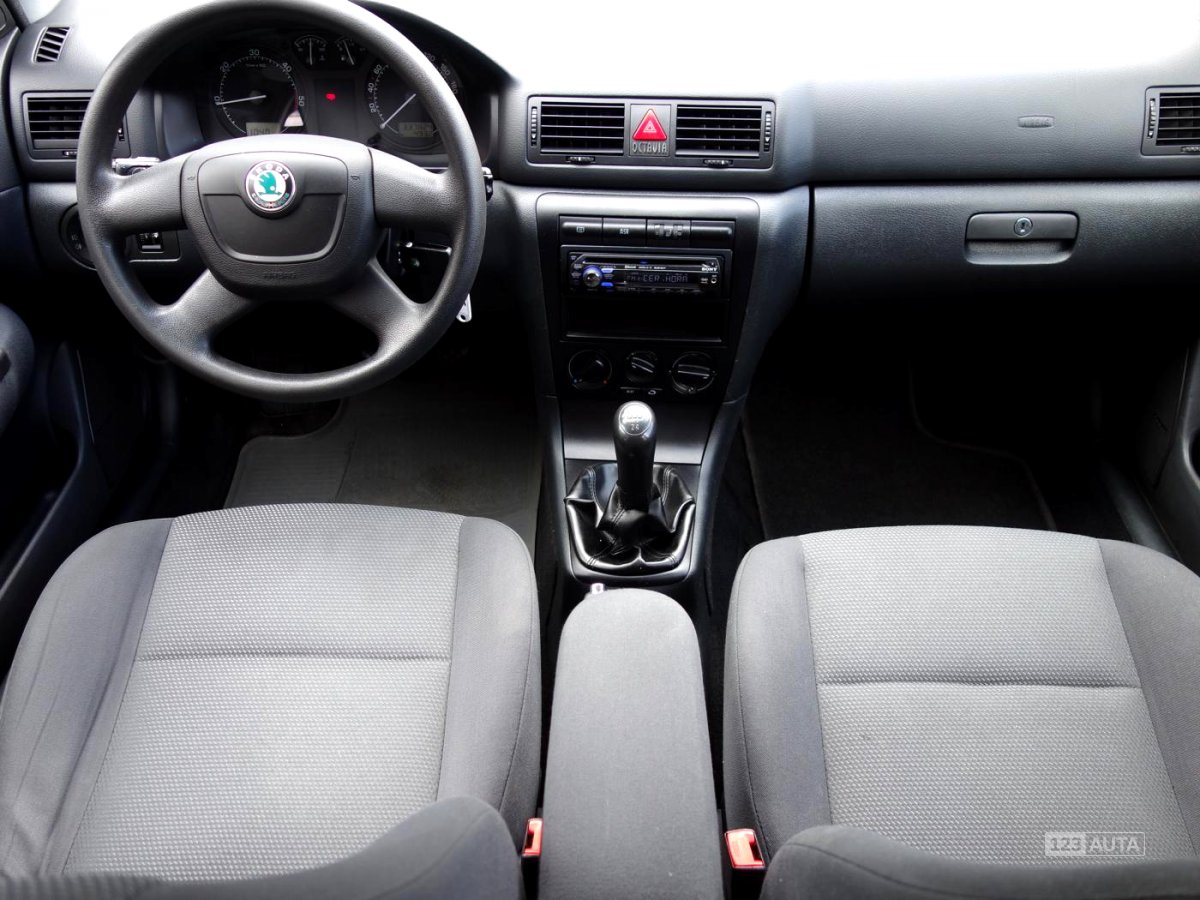 Škoda Octavia, 2009 - pohled č. 13