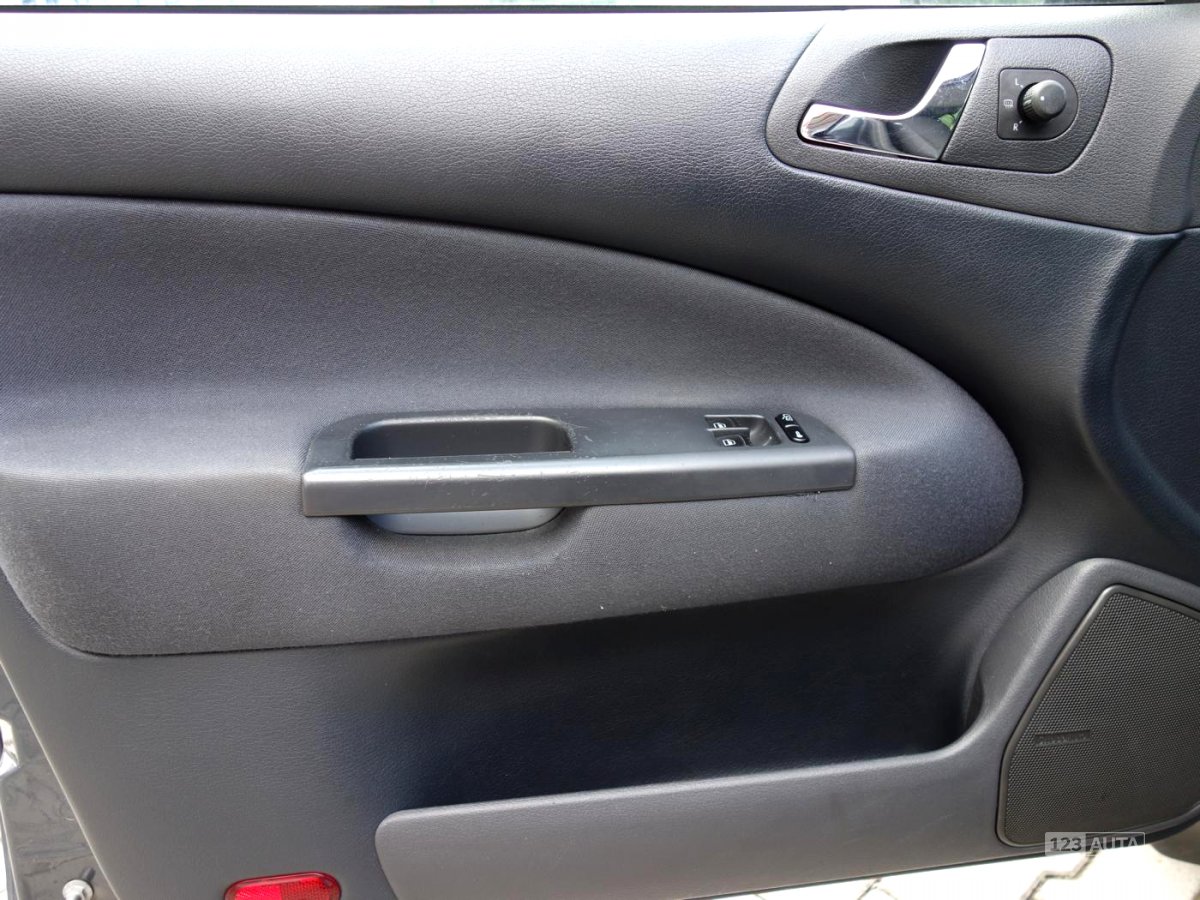 Škoda Octavia, 2009 - pohled č. 15