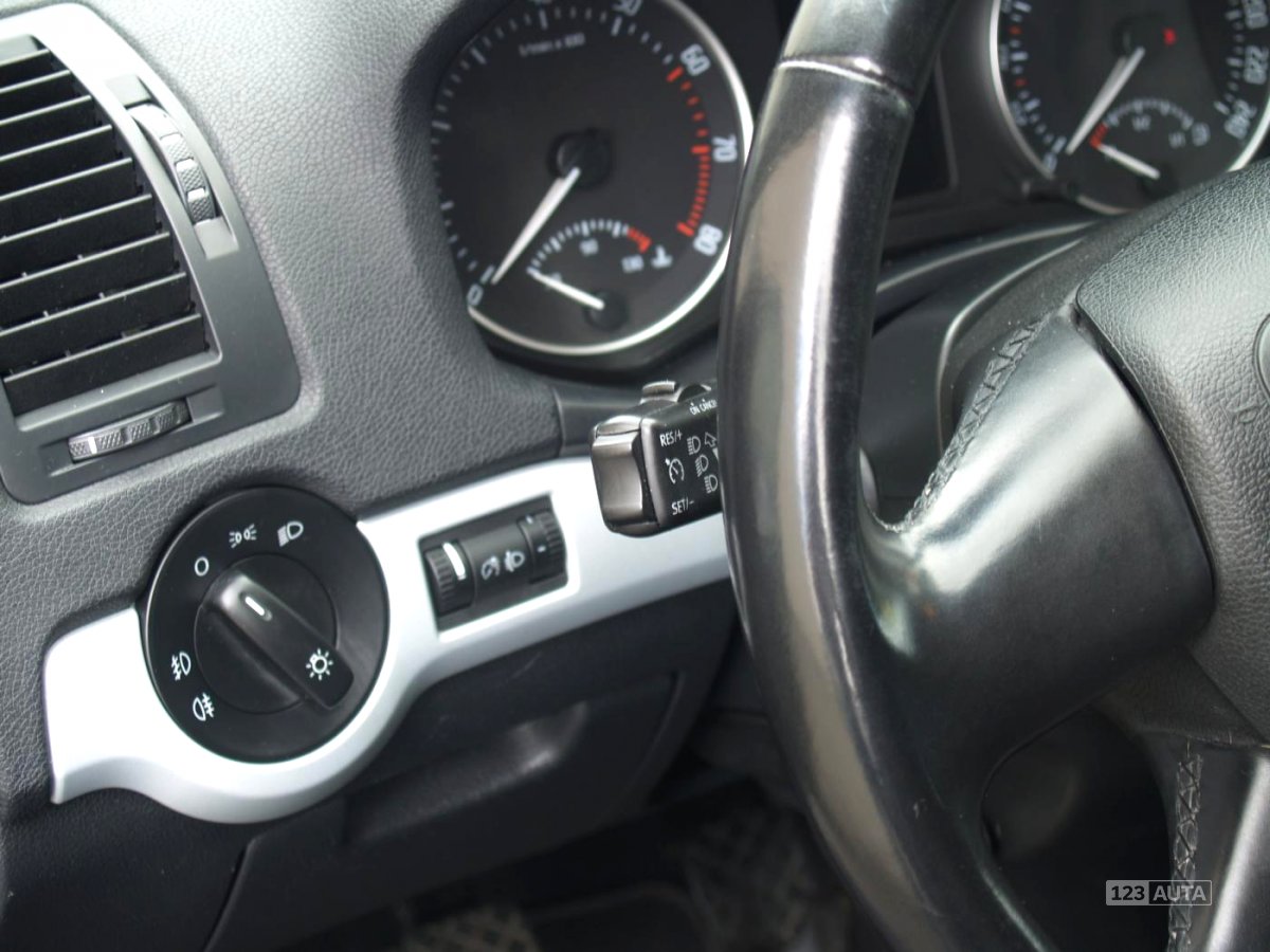 Škoda Octavia, 2011 - pohled č. 11